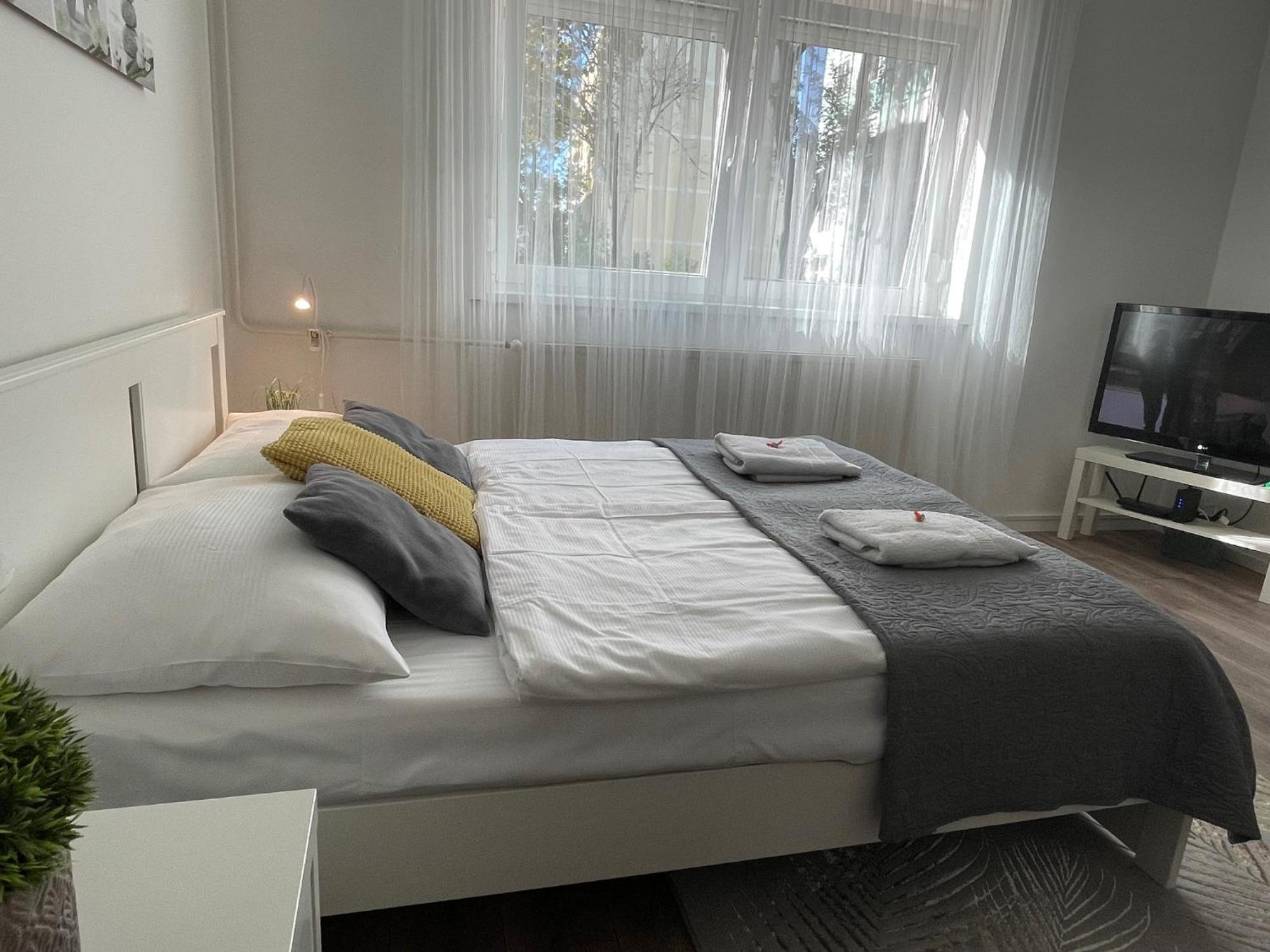Magnolia Apartman Győr Eksteriør bilde